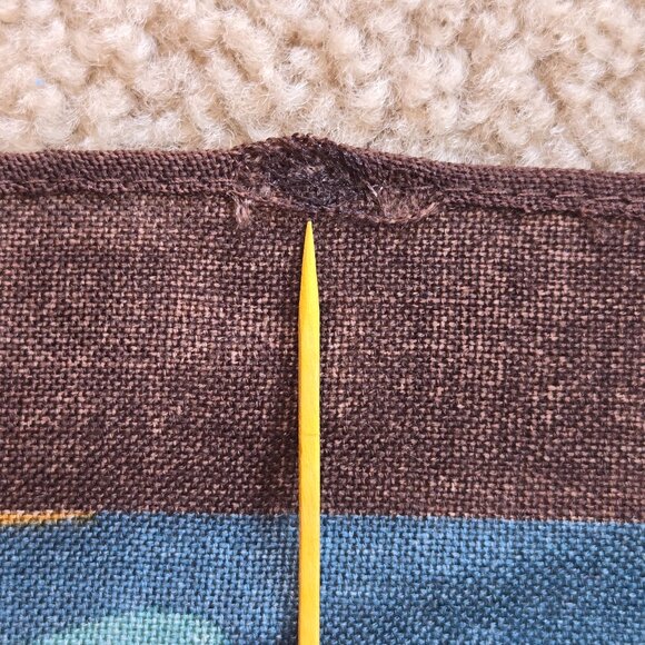 Oscar de la Renta 100% Wool Retro Floral Scarf - Picture 9 of 10